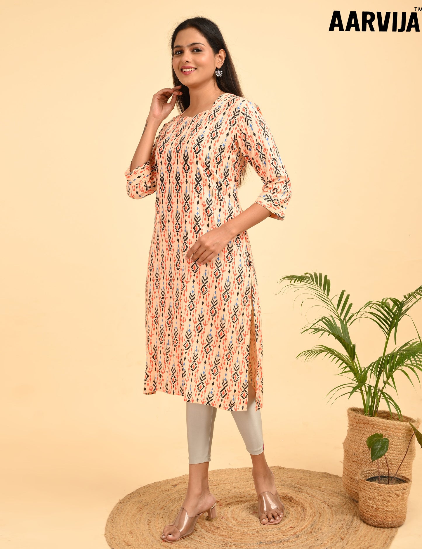 ONVIEW | 342 | DESIGN NECK WITH POCKET